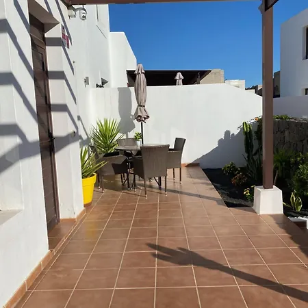 Casa Amarillo Del Sol * Πλάγια Μπλάνκα